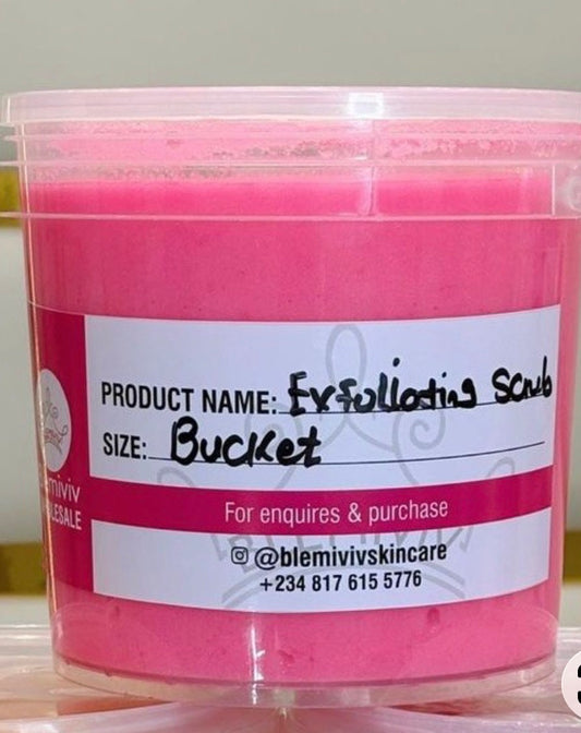 BUCKET EXFOLIATING SCRUB