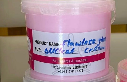 BUCKET FLAWLESS GLOW BODY MILK